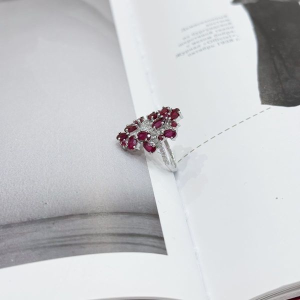 Срібна каблучка з натуральним рубіном 4.609ct, вага виробу 4,81 гр (2159544) 17.5 розмір 2159544 фото