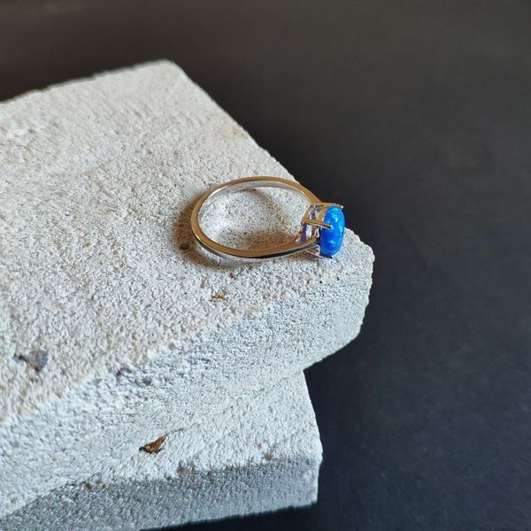 Срібна каблучка з опалом 0.625ct, вага виробу 1,7 гр (2146971) 17.5 розмір 2146971 фото