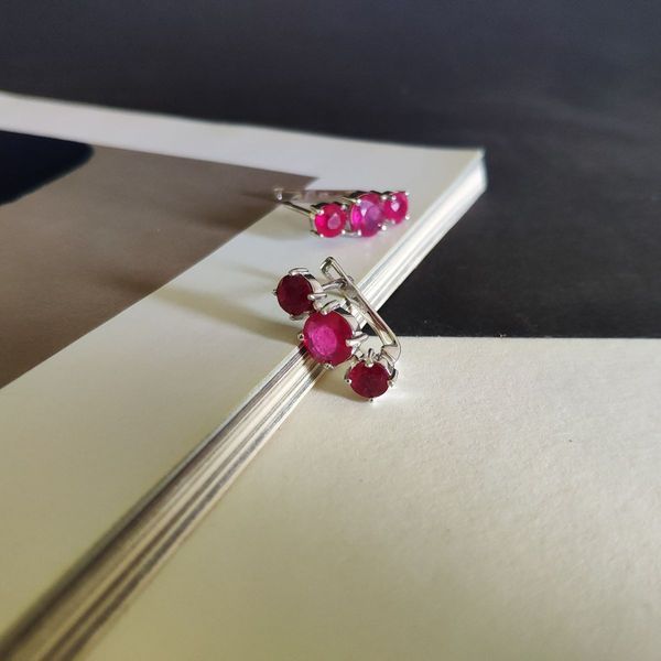 Срібні сережки з натуральним рубіном 3.675ct (2147053) 2147053 фото