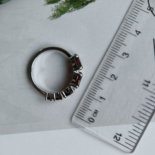 Серебряное кольцо с натуральным гранатом 2.925ct, вес изделия 2,91 гр (2181316) 17 размер 2181316 фото