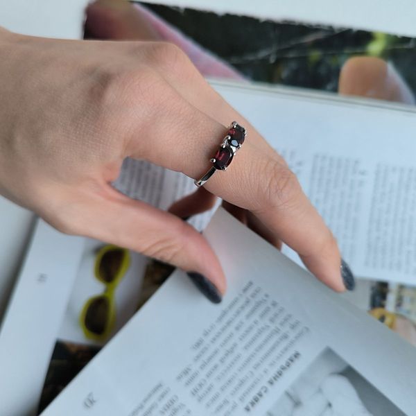 Серебряное кольцо с натуральным гранатом 2.925ct, вес изделия 2,91 гр (2181316) 17 размер 2181316 фото