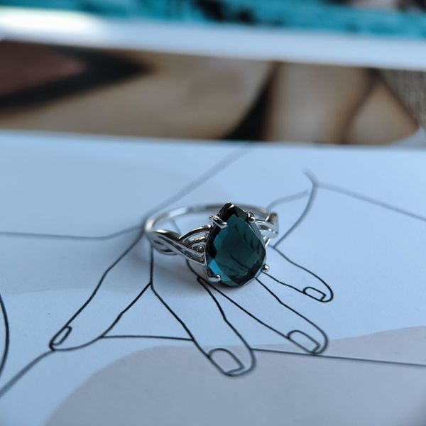 Серебряное кольцо с топазом Лондон Блю 3.363ct, вес изделия 2,67 гр (1988480) 17 размер 1988480 фото