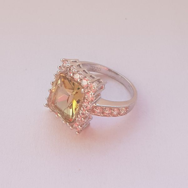 Серебряное кольцо с цитрином nano 4.18ct, вес изделия 4,85 гр (2117353) 16 размер 2117353 фото