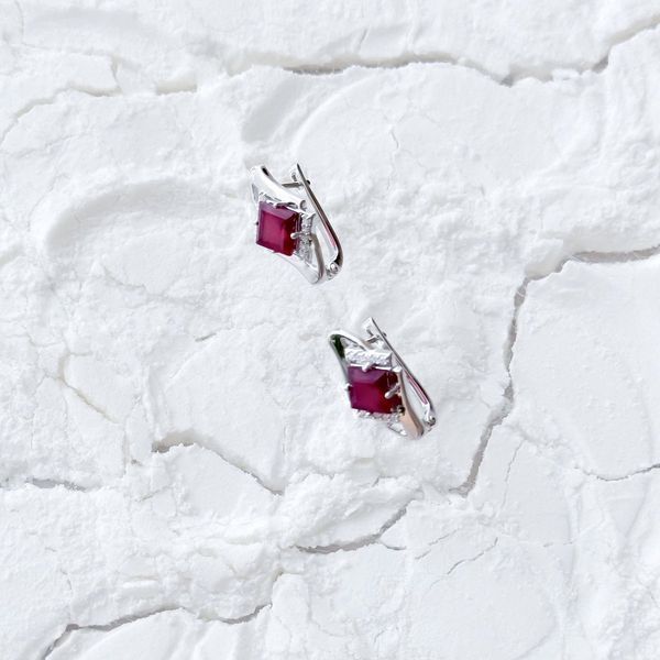 Срібні сережки з натуральним рубіном 2.633ct, фіанітами (2165439) 2165439 фото