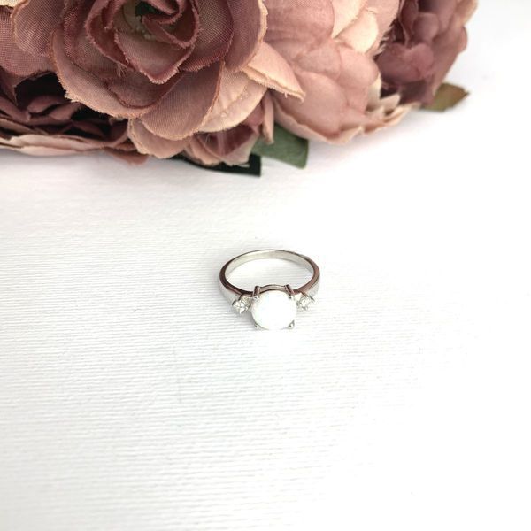 Серебряное кольцо с опалом 0.915ct, вес изделия 2,64 гр (2085591) 18 размер 2085591 фото