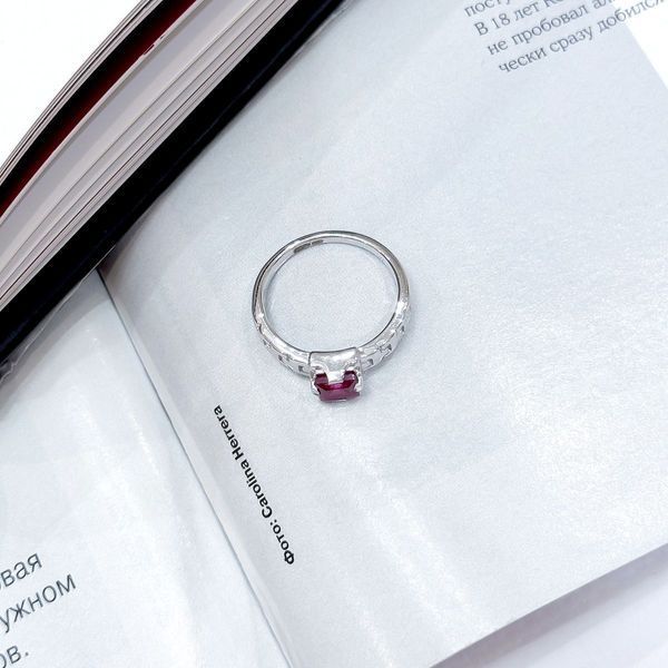 Серебряное кольцо с натуральным рубином 0.883ct, вес изделия 2,68 гр (2165590) 17 размер 2165590 фото