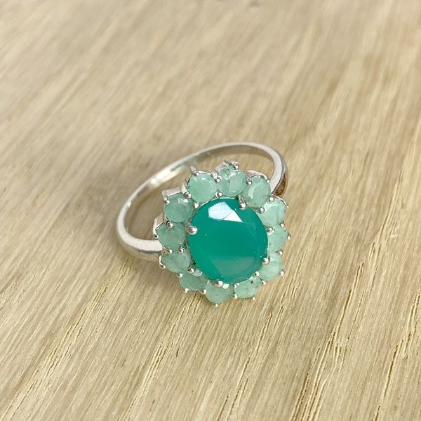 Срібна каблучка з натуральним смарагдом 4.084ct, вага виробу 3,75 гр (1990124) 18 розмір 1990124 фото