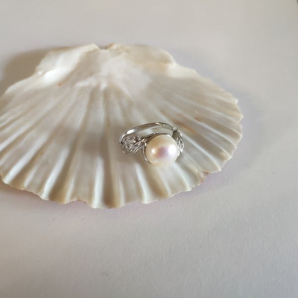 Срібна каблучка з натуральними перлами бароковими 5.7ct, вага виробу 4,45 гр (2130215) 17 розмір 2130215 фото