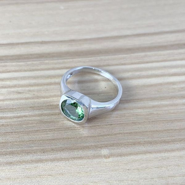 Срібна каблучка з Султаніт султанітом 1.867ct, вага виробу 3,84 гр (1990209) 17 розмір 1990209 фото