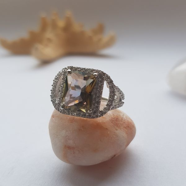 Серебряное кольцо с натуральным цитрином nano 3.577ct, топазом белым, вес изделия 4,3 гр (2122913) 17 размер 2122913 фото