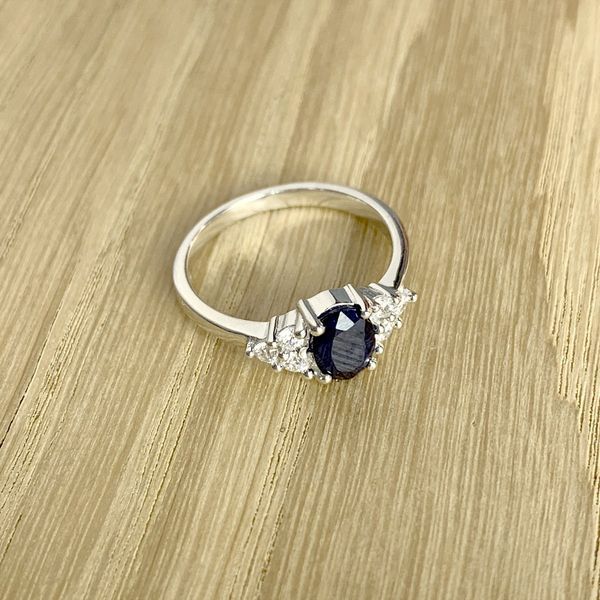 Серебряное кольцо с натуральным сапфиром 1.335ct, вес изделия 2,35 гр (1938263) 17.5 размер 1938263 фото