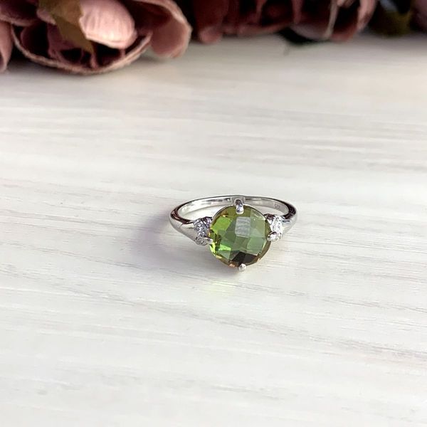 Серебряное кольцо с Султанит султанитом 3.613ct, вес изделия 3,67 гр (2050872) 17.5 размер 2050872 фото