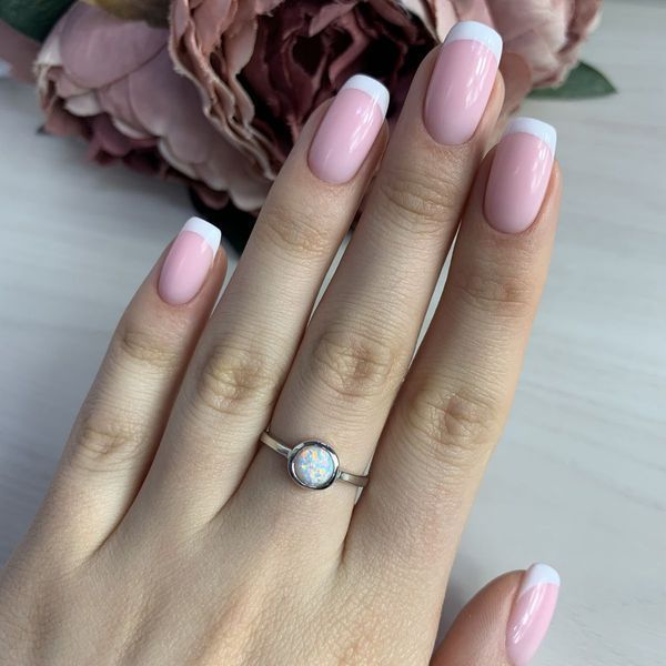 Серебряное кольцо с опалом 0.3ct, вес изделия 2,02 гр (1189450) 17.5 размер 1189450 фото