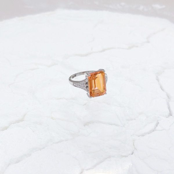 Срібна каблучка з Натуральним золотим кварцом 7.153ct, фіанітами, вага виробу 5,57 гр (2165767) 18.5 розмір 2165767 фото