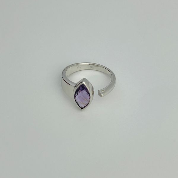 Срібна каблучка з натуральним аметистом 1.517ct, вага виробу 3,24 гр (2108870) 17 розмір 2108870 фото