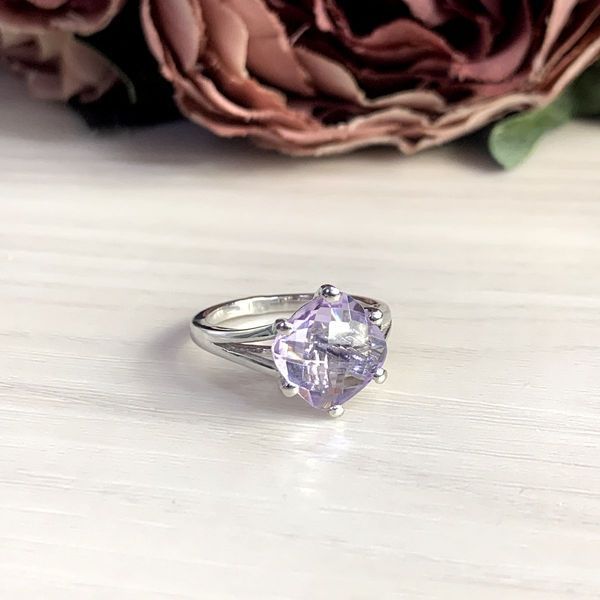 Срібна каблучка з натуральним аметистом 2.3ct, вага виробу 3,75 гр (2048923) 17 розмір 2048923 фото