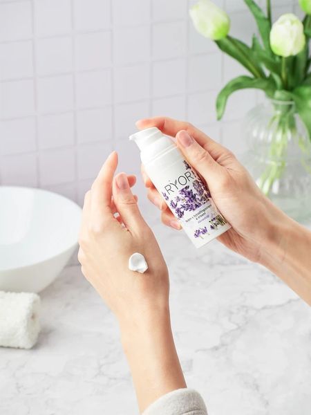 Крем з фітосфінгосином для проблемної шкіри Aknestop Cream For Face With Phytosfingosin And Iris Ryor, 50 мл 18006 фото