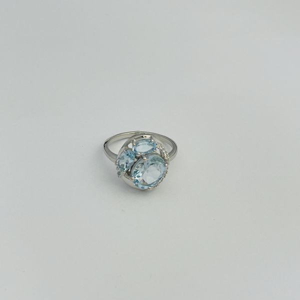 Серебряное кольцо с натуральным топазом 7.046ct, вес изделия 3,79 гр (2129608) 18 размер 2129608 фото
