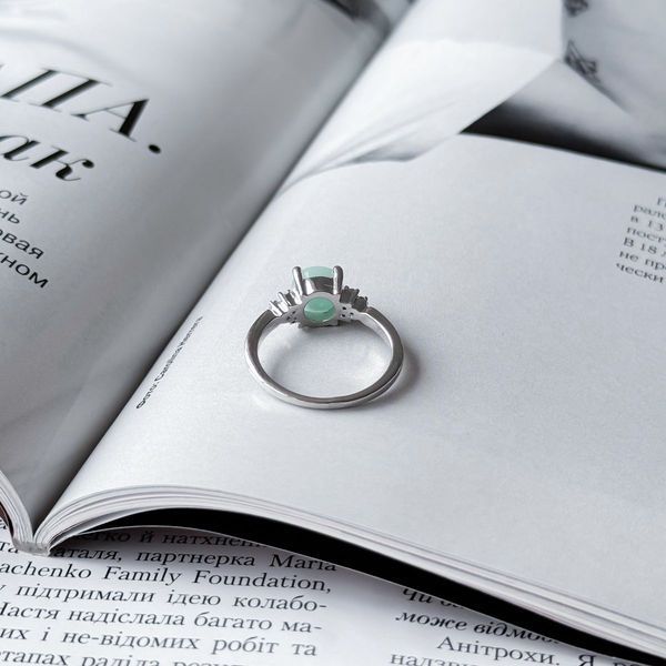 Срібна каблучка з натуральним смарагдом 1.45ct, вага виробу 2,74 гр (2150947) 17 розмір 2150947 фото